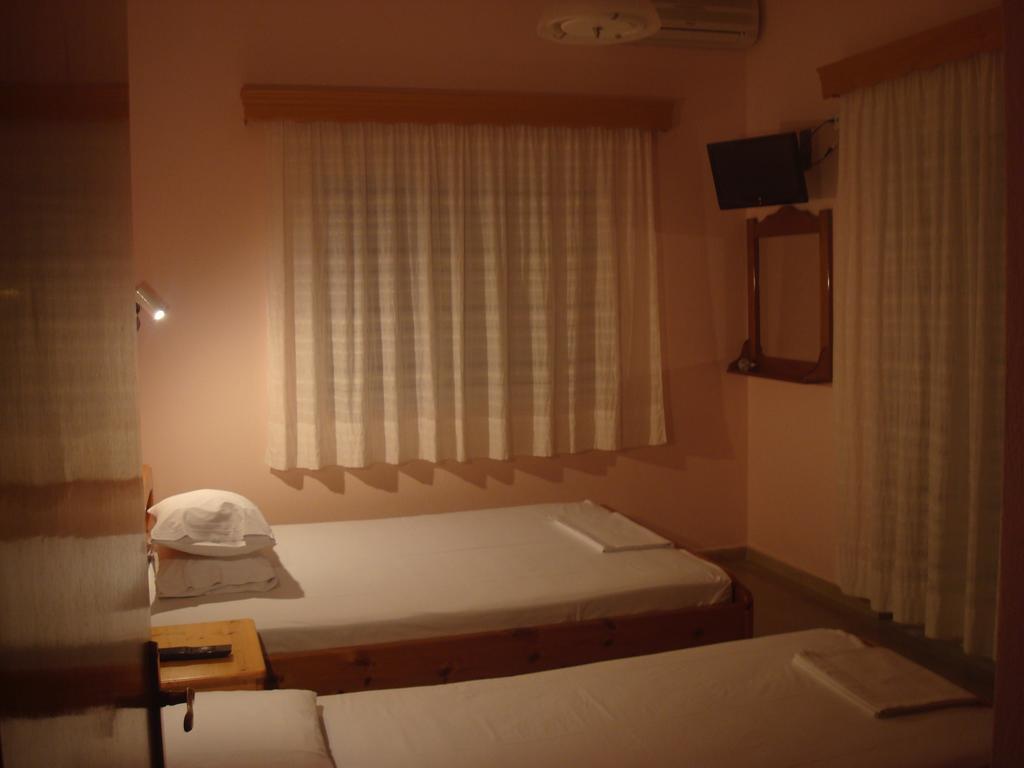 Hotel Filoxenia Néoi Póroi Værelse billede